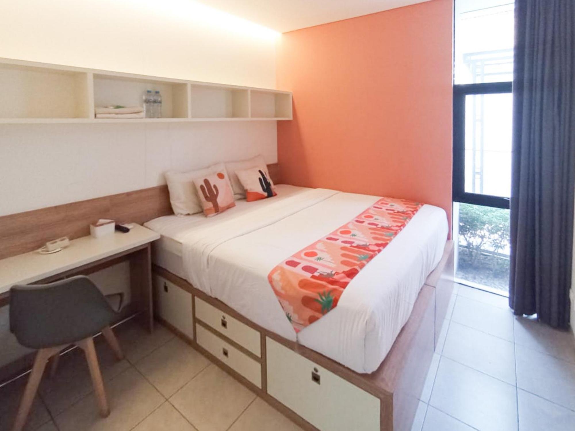 Ofo Kost Premium Kampung Inggris Pare Syariah Mitra Reddoorz Hotel Exterior photo
