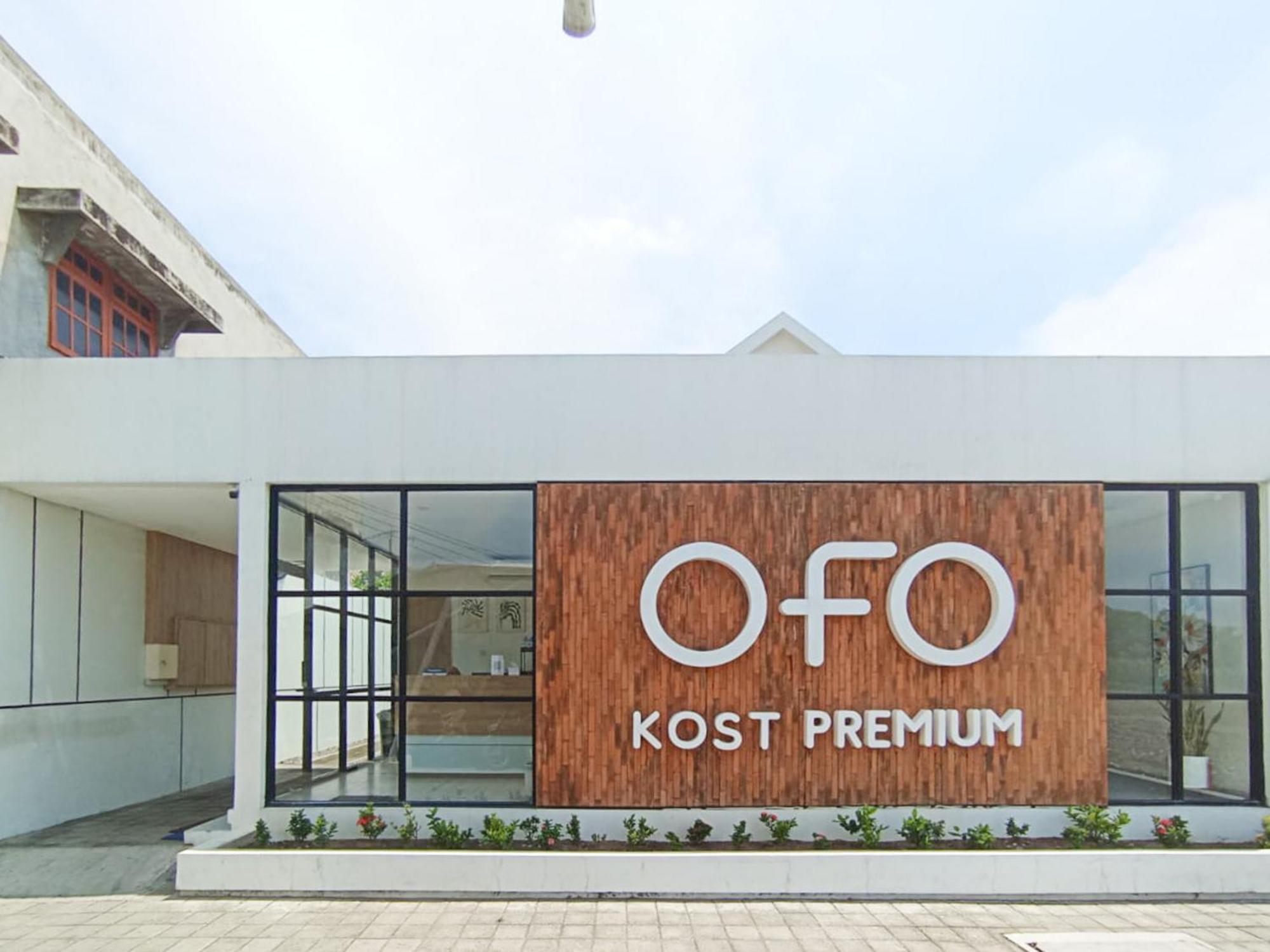 Ofo Kost Premium Kampung Inggris Pare Syariah Mitra Reddoorz Hotel Exterior photo
